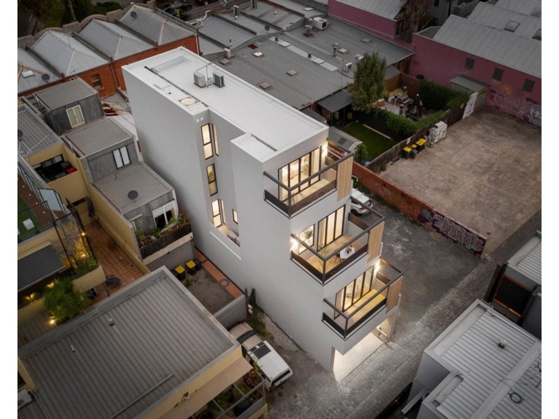 24 Dante Lane, Elwood VIC 3184