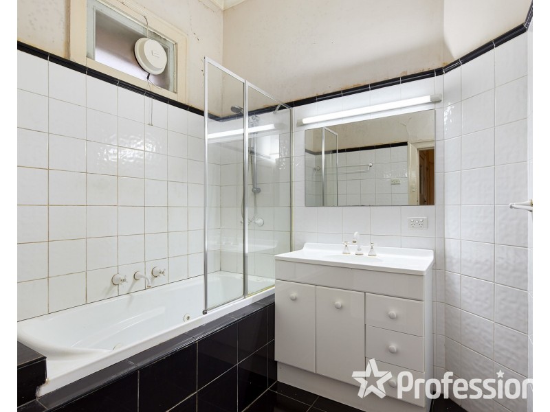 1/23 Herbert Street, St Kilda VIC 3182