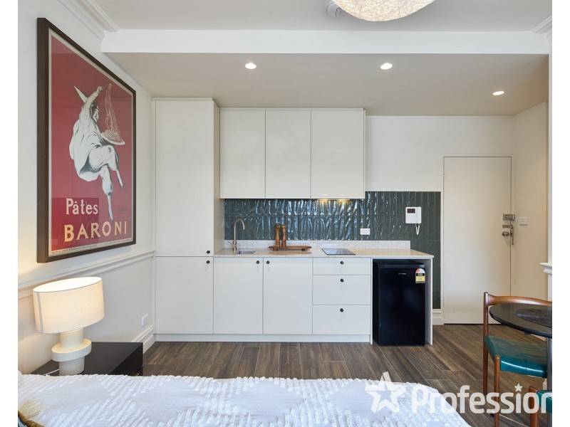 27/15 Acland Street, St Kilda VIC 3182