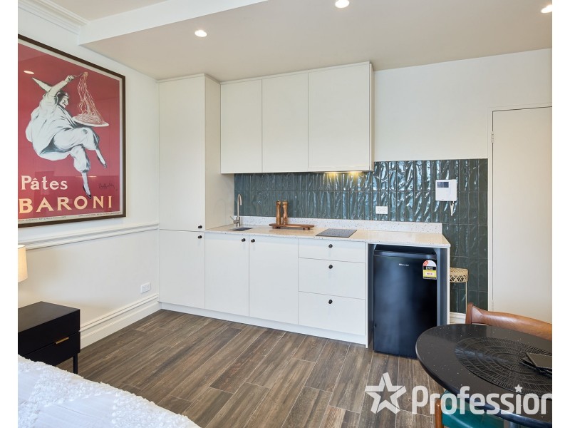 27/15 Acland Street, St Kilda VIC 3182