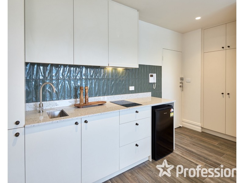 27/15 Acland Street, St Kilda VIC 3182