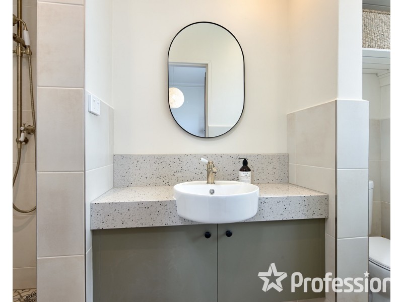 27/15 Acland Street, St Kilda VIC 3182