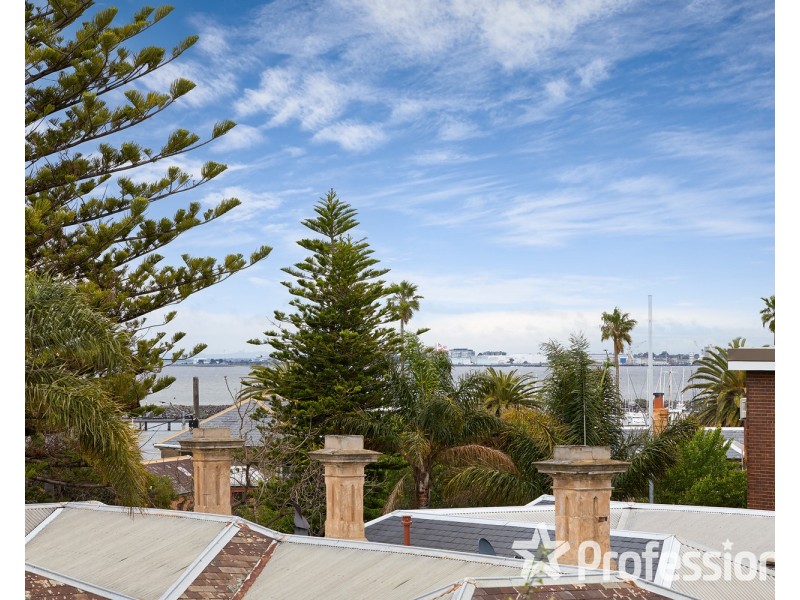 27/15 Acland Street, St Kilda VIC 3182