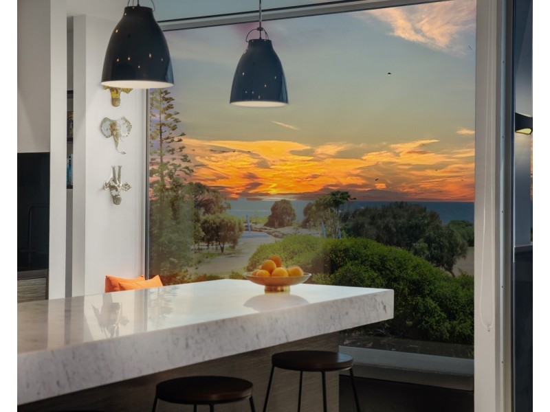 1/87 Marine Parade, Elwood VIC 3184