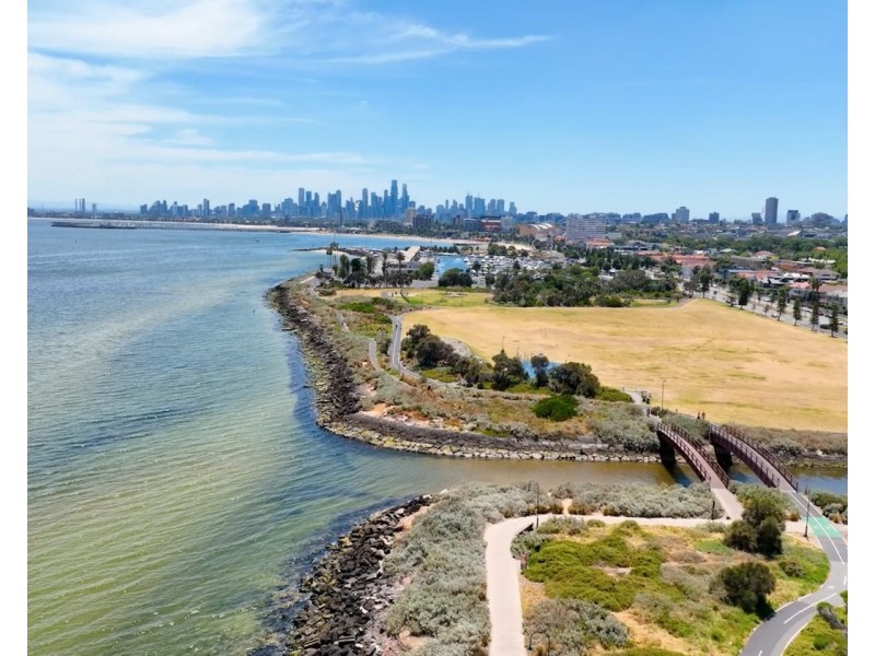 1/87 Marine Parade, Elwood VIC 3184