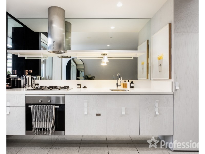 1111/12-14 Claremont Street, South Yarra VIC 3141