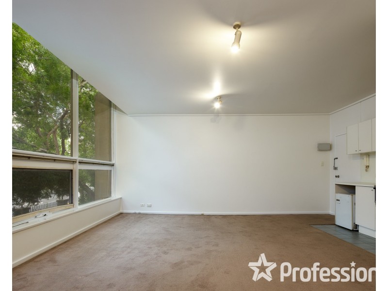 2/92 Grey Street, St Kilda VIC 3182