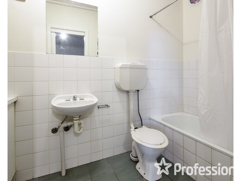 2/92 Grey Street, St Kilda VIC 3182