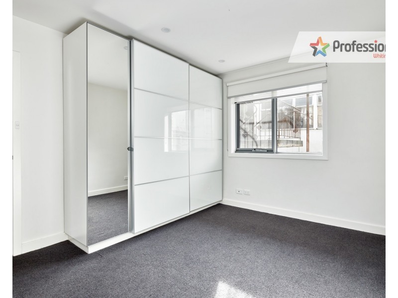 1/4 Burnett Street, St Kilda VIC 3182