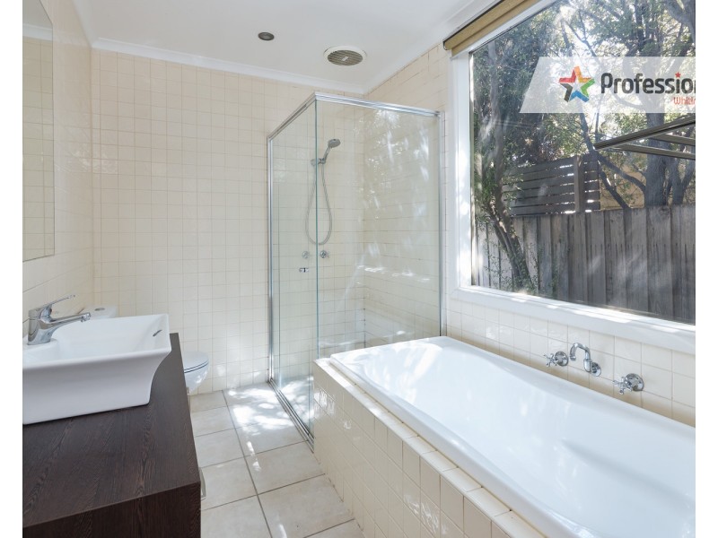 13 Malakoff Street, St Kilda East VIC 3183