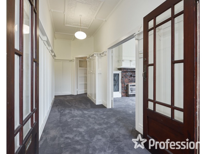 4/2 Inverleith Court, St Kilda VIC 3182