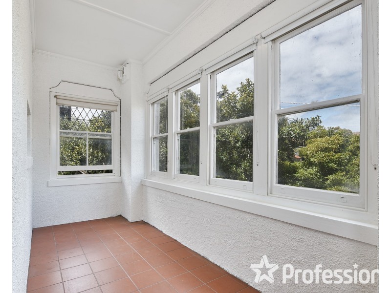 4/2 Inverleith Court, St Kilda VIC 3182