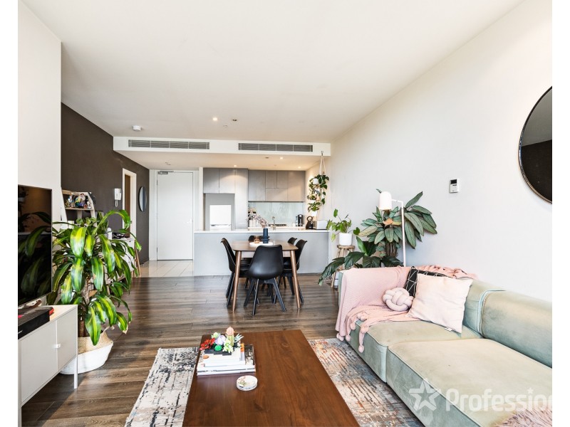 915/55 Queens Road, Melbourne VIC 3004