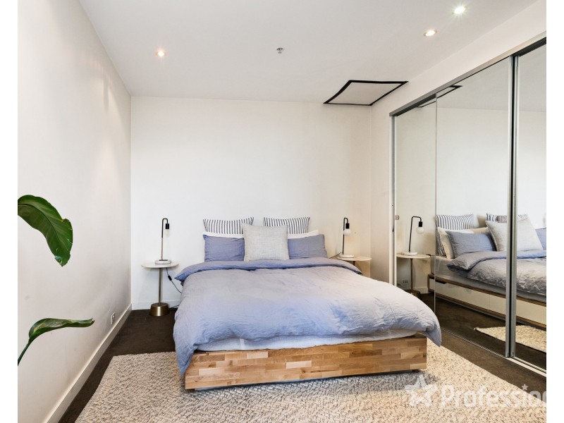 915/55 Queens Road, Melbourne VIC 3004