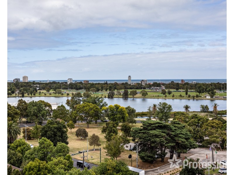 915/55 Queens Road, Melbourne VIC 3004