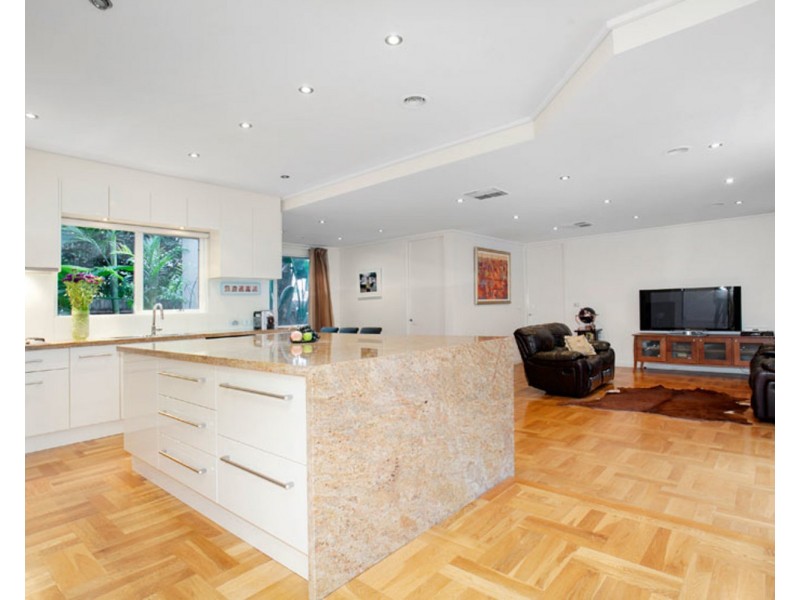 24 Kean Street, Caulfield South VIC 3162