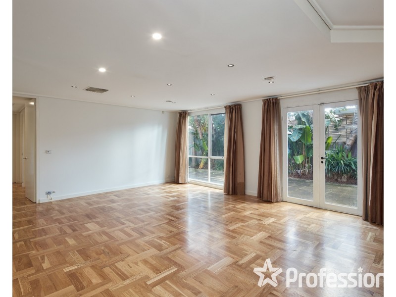 24 Kean Street, Caulfield South VIC 3162