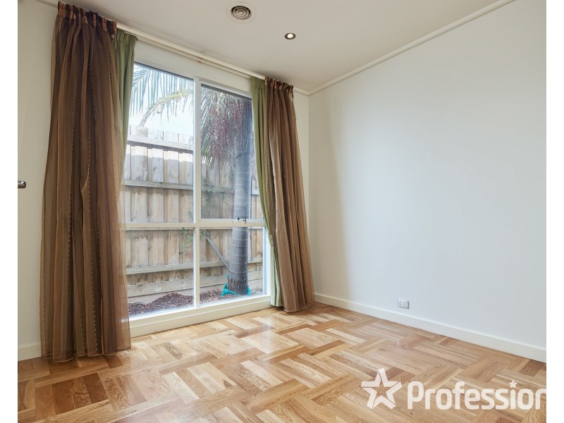 24 Kean Street, Caulfield South VIC 3162