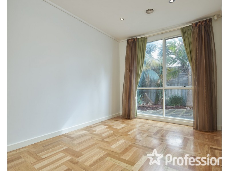 24 Kean Street, Caulfield South VIC 3162