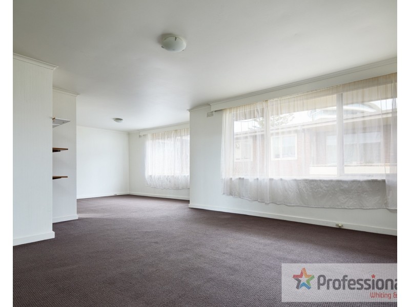 28/1-2 The Esplanade, St Kilda VIC 3182