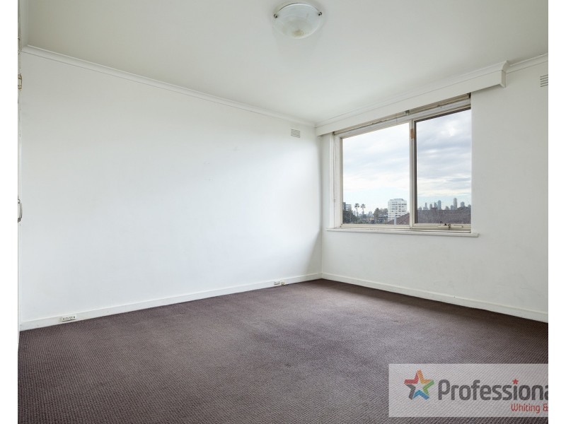 28/1-2 The Esplanade, St Kilda VIC 3182