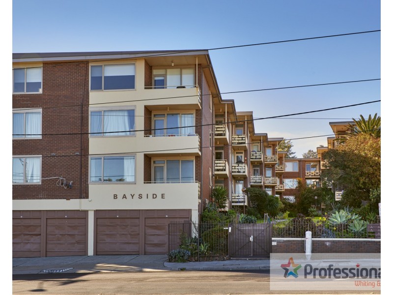 28/1-2 The Esplanade, St Kilda VIC 3182