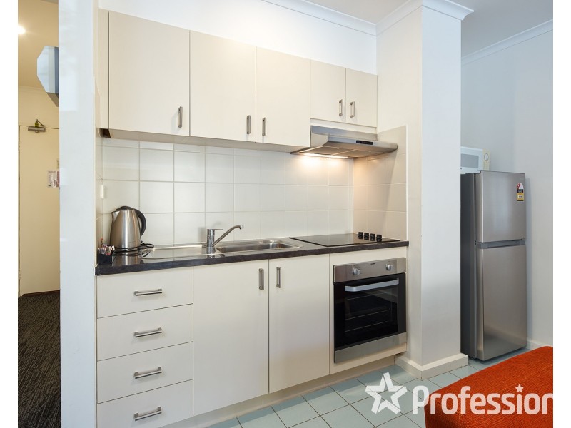 2a/1 Eildon Road, St Kilda VIC 3182
