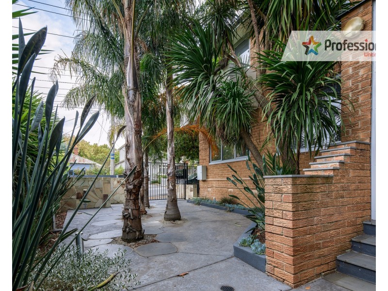 1/13 Coleridge Street, Elwood VIC 3184