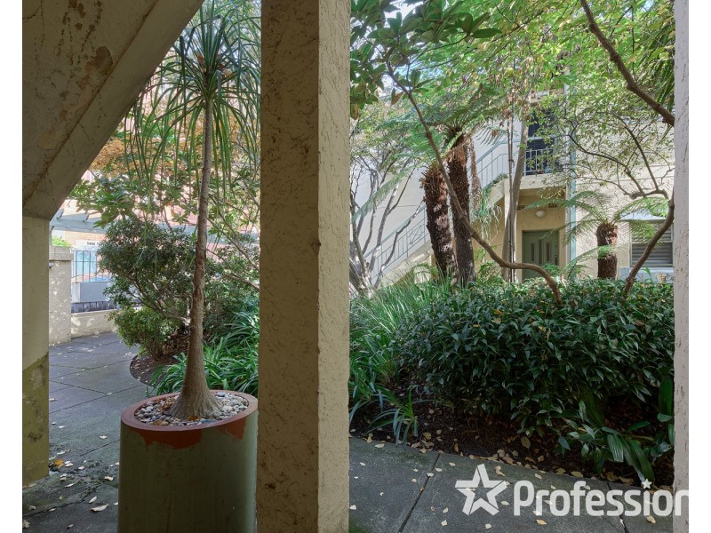 6/6 Westbeach Road, St Kilda VIC 3182