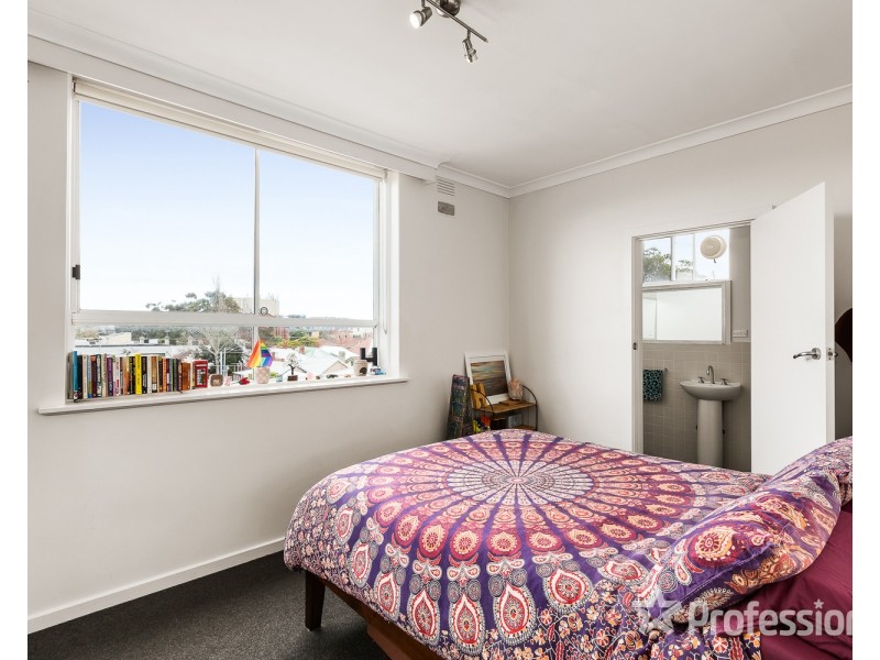4/45 Clyde Street, St Kilda VIC 3182