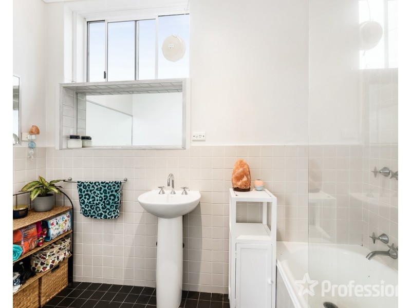 4/45 Clyde Street, St Kilda VIC 3182