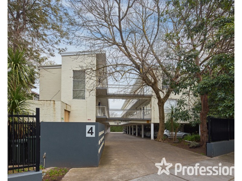 21/4  Wando Grove, St Kilda East VIC 3183