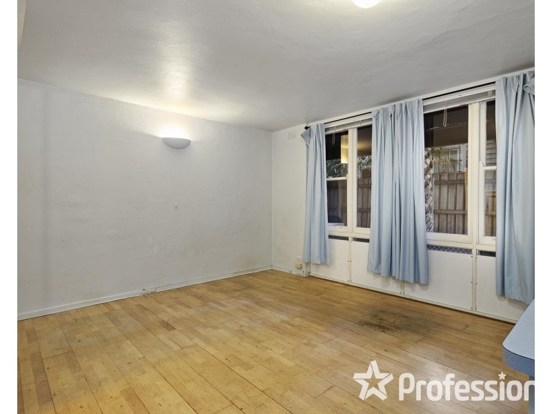 4/4 Park Street, St Kilda West VIC 3182