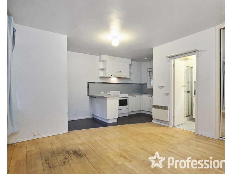 4/4 Park Street, St Kilda West VIC 3182