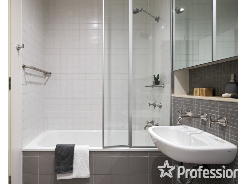 7/12 Blessington Street, St Kilda VIC 3182