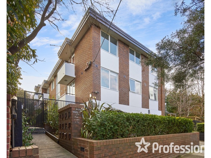 9/8 Robe Street, St Kilda VIC 3182