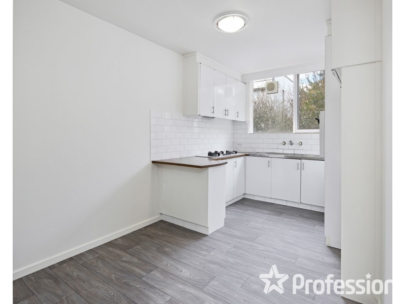 9/8 Robe Street, St Kilda VIC 3182