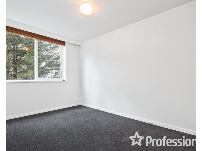 9/8 Robe Street, St Kilda VIC 3182