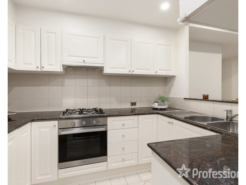 105/15 Queens Road, Melbourne VIC 3004