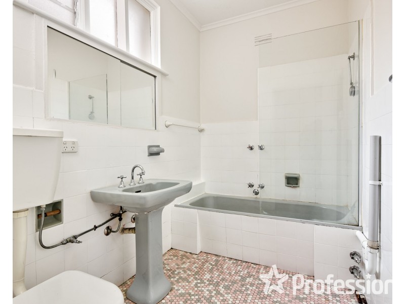 11/64 Broadway, Elwood VIC 3184