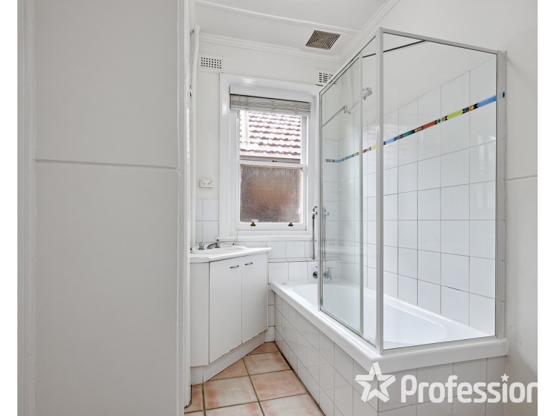 3/16 Marine Parade, St Kilda VIC 3182