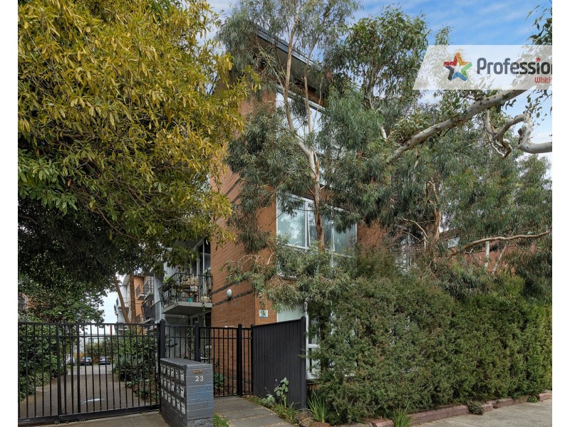 11/23 Robe Street, St Kilda VIC 3182