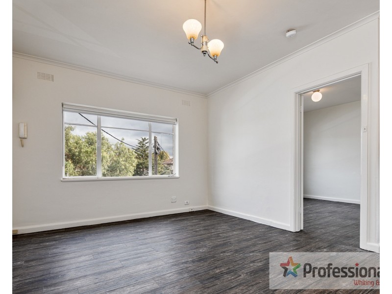 3/4 Newton Court, St Kilda VIC 3182