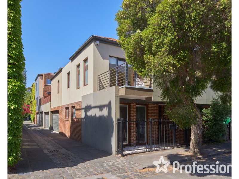 17 Park Lane, St Kilda West VIC 3182