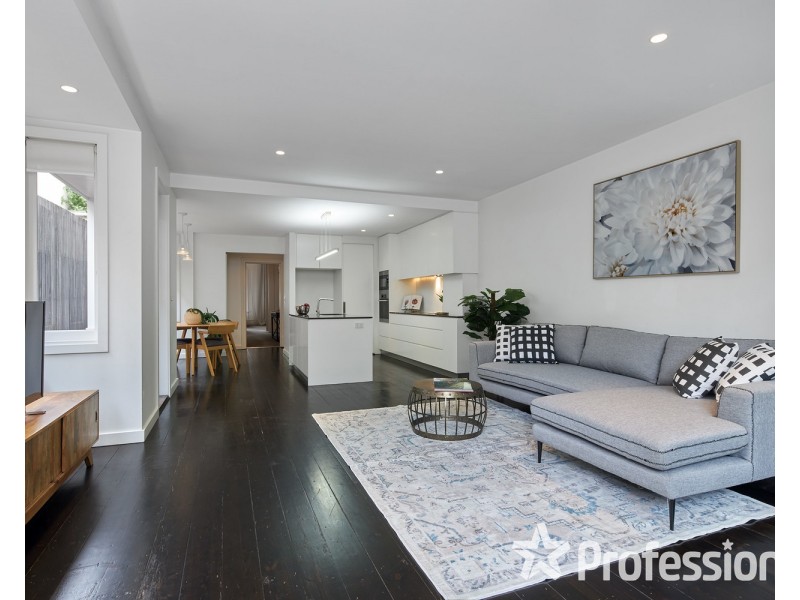 24 Burnett Street, St Kilda VIC 3182