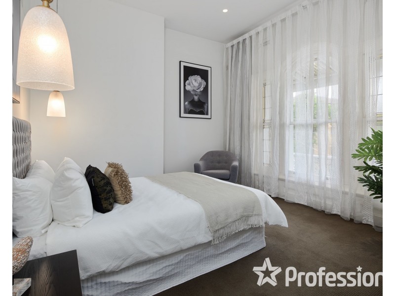 24 Burnett Street, St Kilda VIC 3182