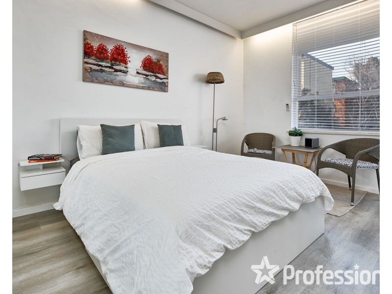8/92  Grey Street, St Kilda VIC 3182