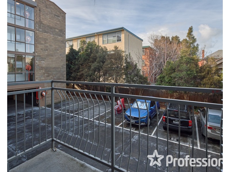 8/92  Grey Street, St Kilda VIC 3182