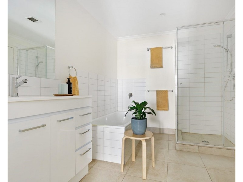 305/26 Queens Road, Melbourne VIC 3004