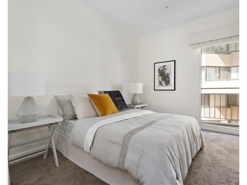 305/26 Queens Road, Melbourne VIC 3004